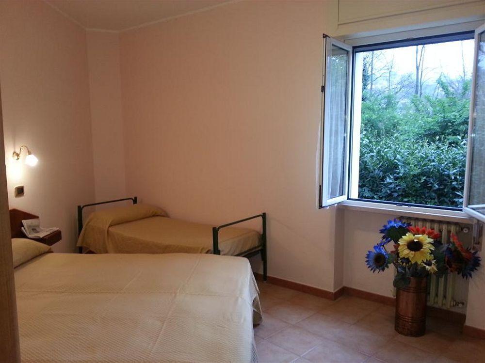 Hotel Eliseo Фиуджи Екстериор снимка