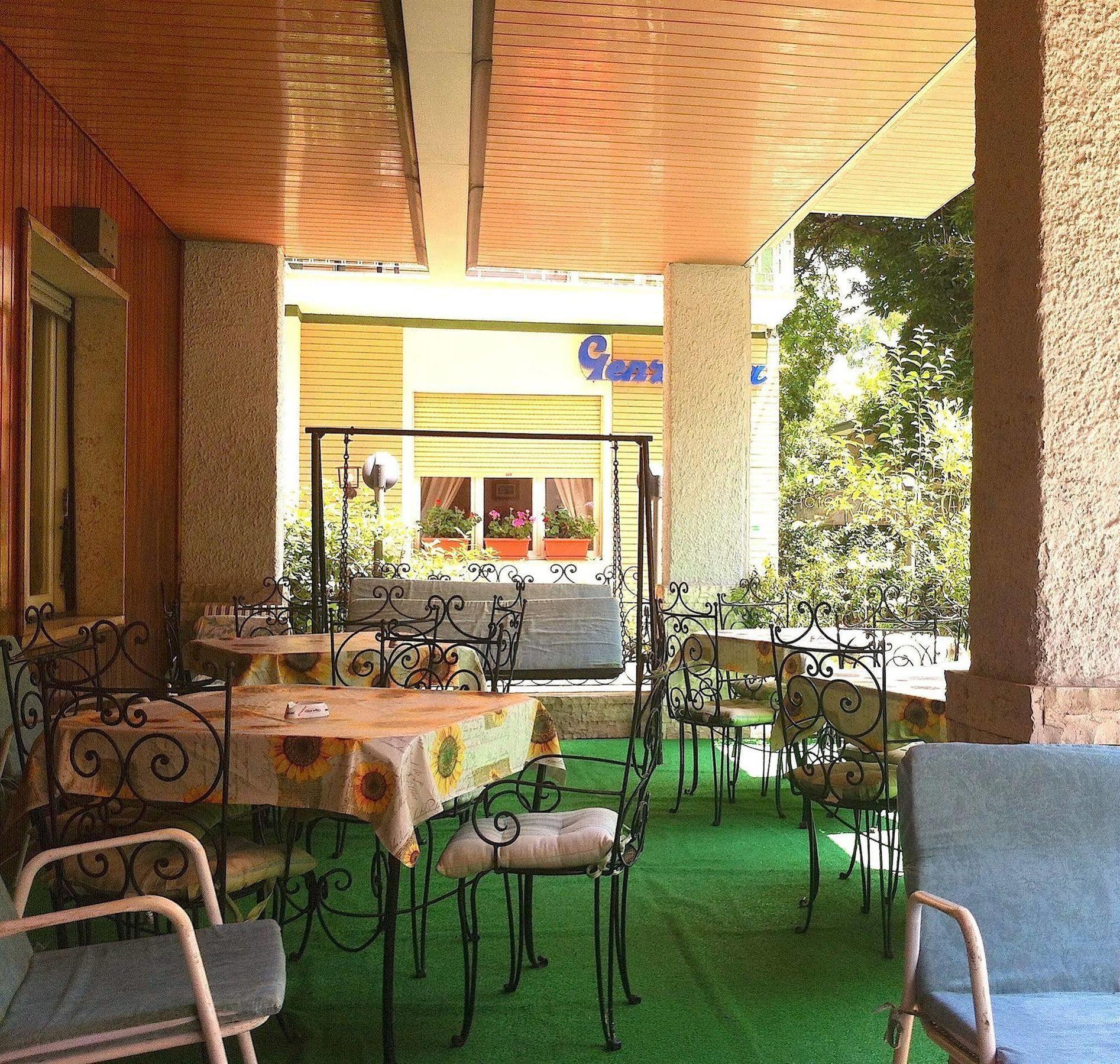 Hotel Eliseo Фиуджи Екстериор снимка