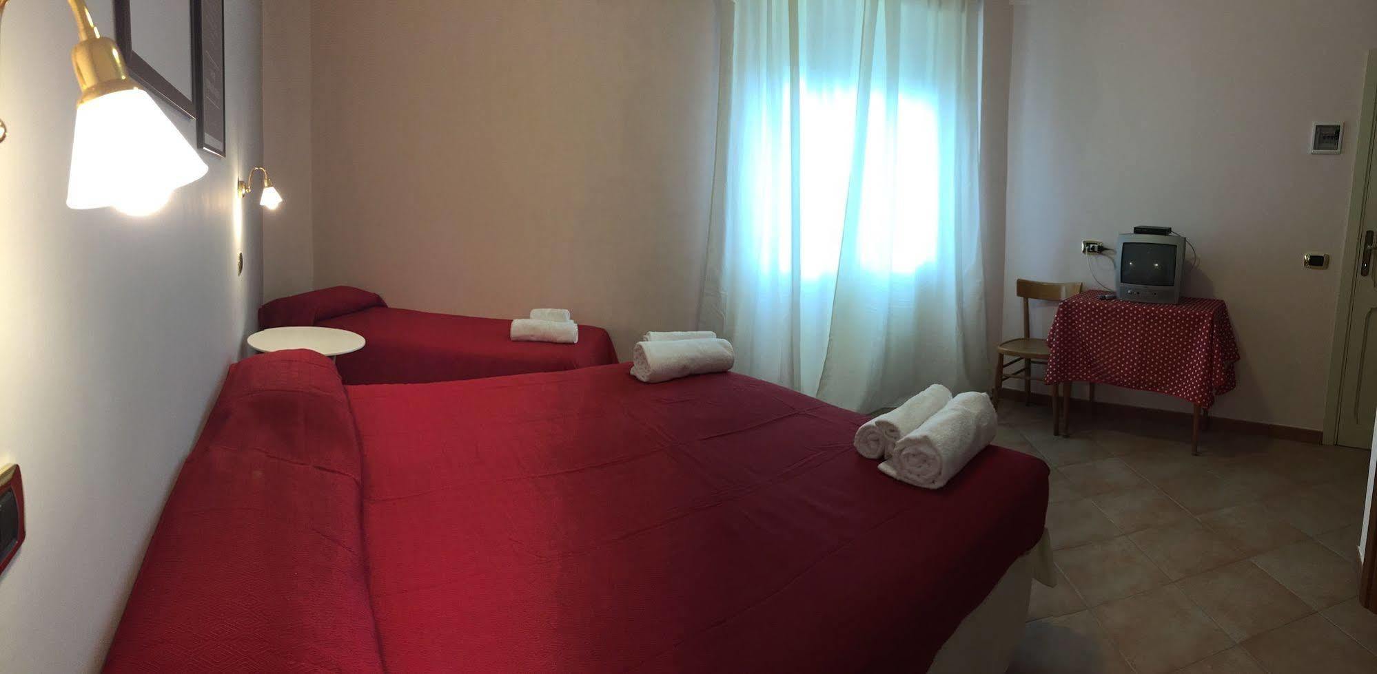 Hotel Eliseo Фиуджи Екстериор снимка